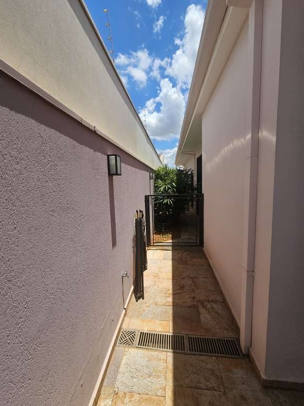 Casa à Venda no bairro Condomínio Flamboyant em Jaú imagem 3