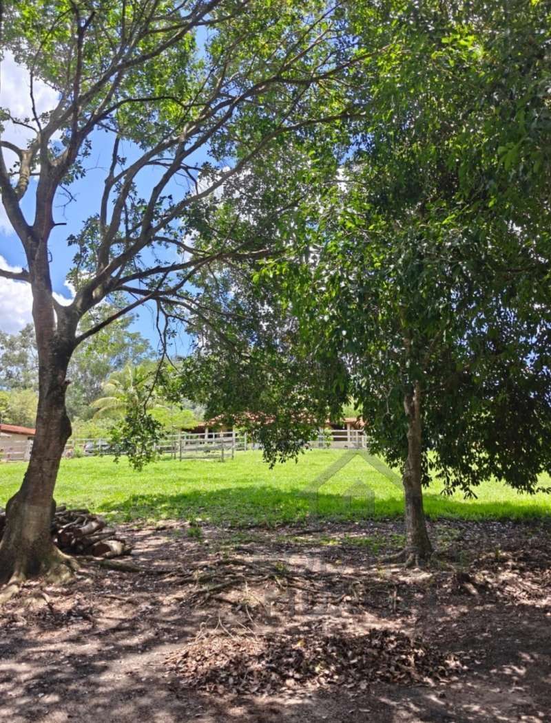 Casa à Venda no bairro Baixão da Serra em Mineiros do Tietê imagem 25
